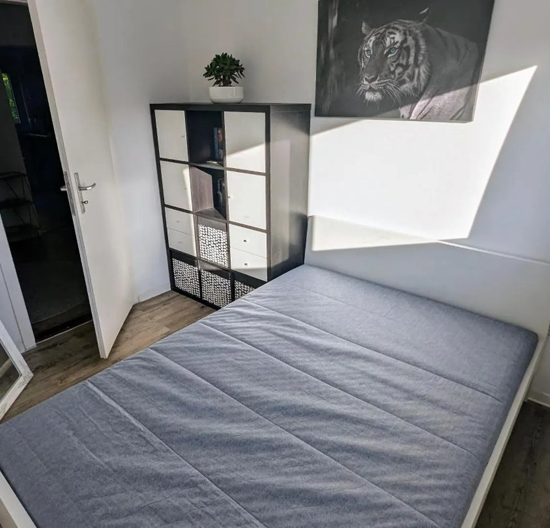 Ferienwohnung 3 Dimensions BRE 0*,